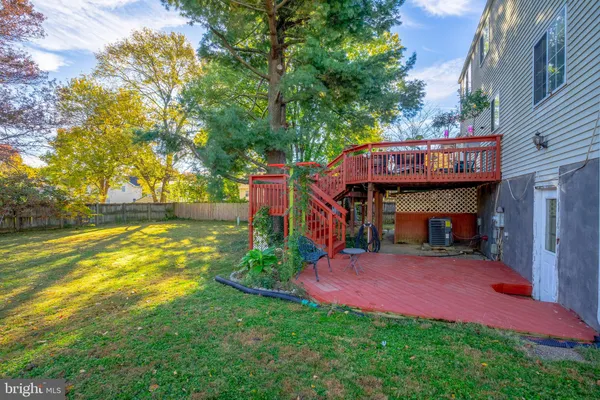 $890,000 | 2851 Edgelea Road, Vienna, VA 22181