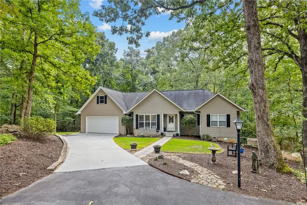 $459,000 | 120 Warpaint Lane, Westminster, SC 29693