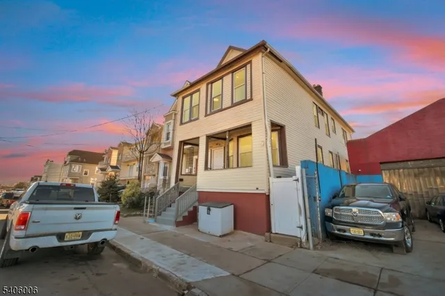 $649,900 | 658 Magnolia Avenue, Elizabeth Port, NJ 07206