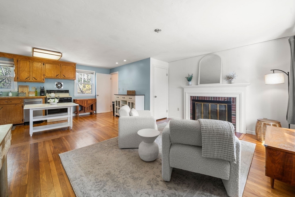 7 Walsh Road Holbrook, MA 02343 - Photo 8 of 25