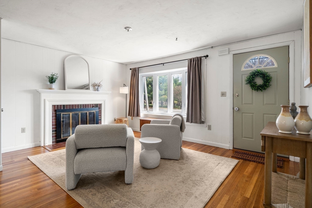 7 Walsh Road Holbrook, MA 02343 - Photo 9 of 25