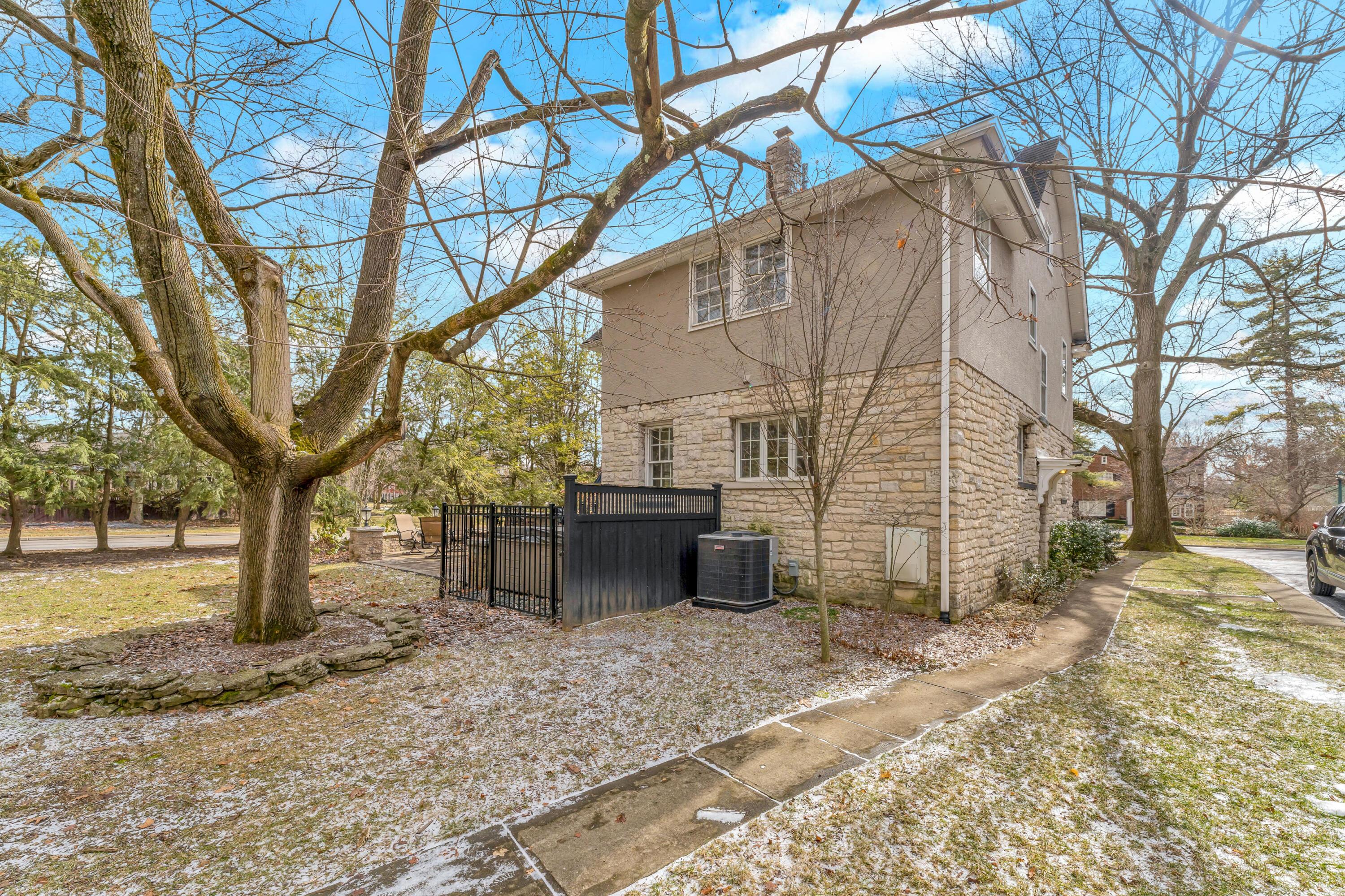 2434 Bryden Road Bexley, OH 43209 - Photo 45 of 50 DSC00186-2