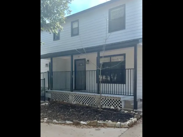 $1,600 | 15205 Cavalier Canyon Drive, Unit B, Lakeway, TX 78734