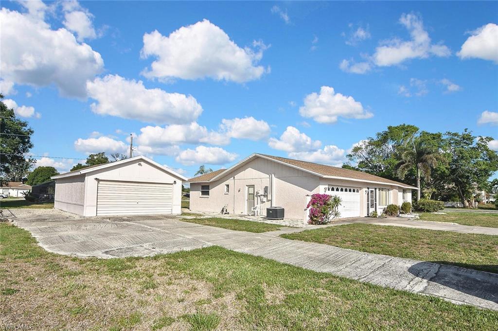 19006 Flamingo Road Fort Myers, FL 33967 - Photo 4 of 46