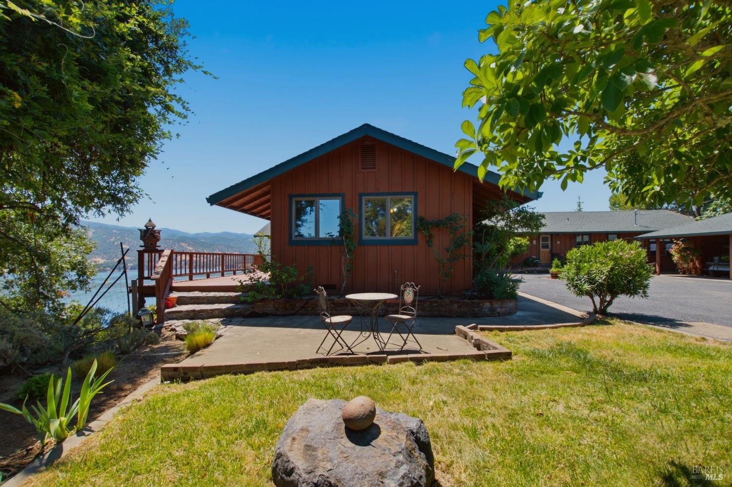 5301 Lake Ridge Road Ukiah, CA 95482 - Photo 2 of 59
