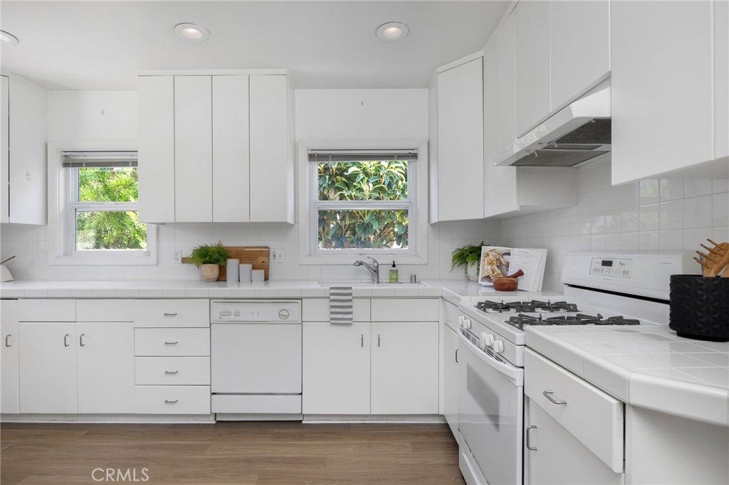 5555 Riviera Walk Long Beach, CA 90803 - Photo 13 of 30