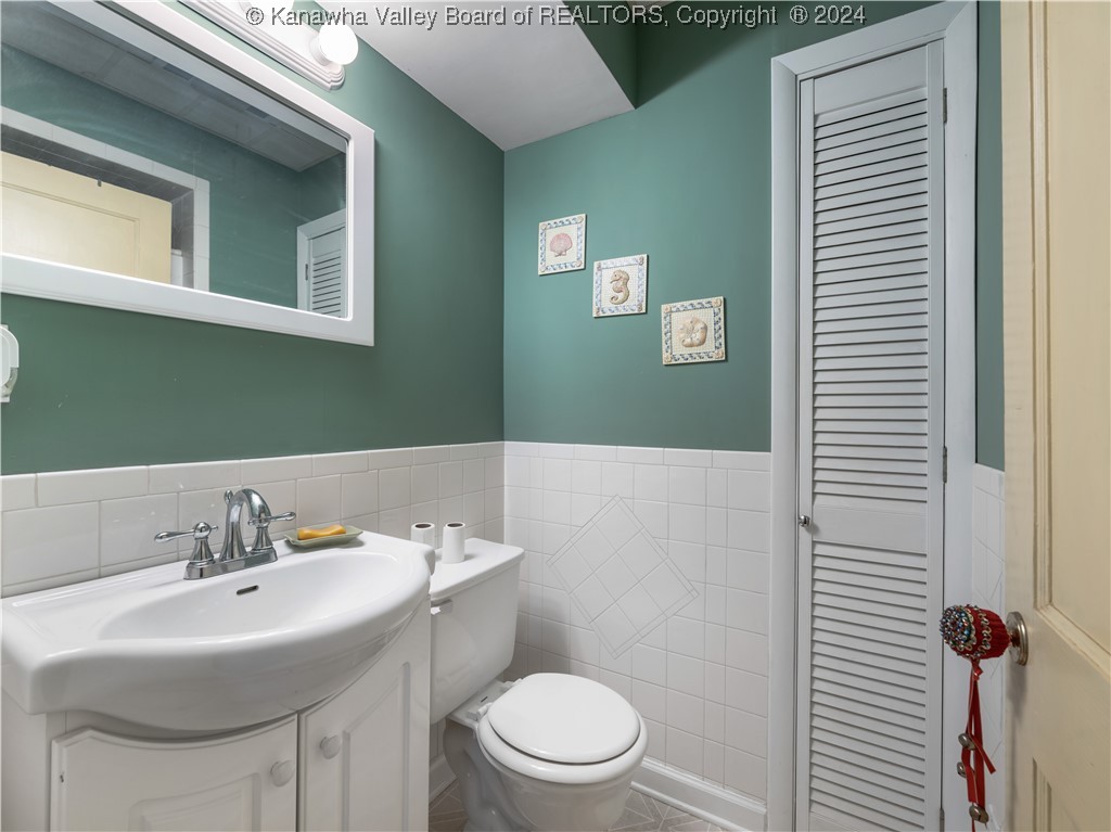131 Chestnut Street Dunbar, WV 25064 - Photo 17 of 29 Gallery Image 17
