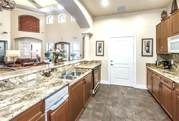 $2,200 | 2250 Portofino Place, Unit 23023, Palm Harbor, FL 34683