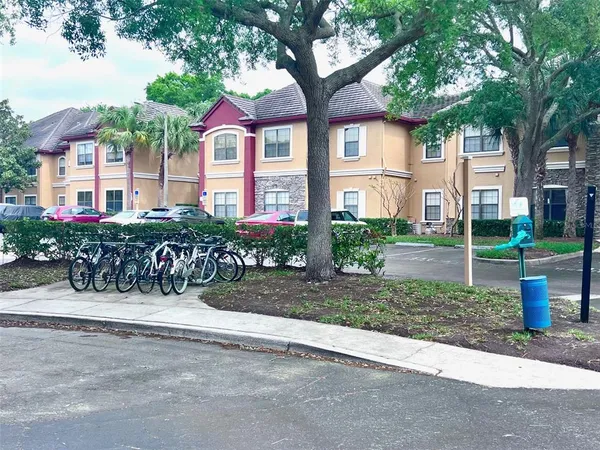 $2,200 | 2250 Portofino Place, Unit 23023, Palm Harbor, FL 34683