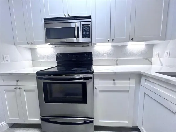 $2,200 | 2250 Portofino Place, Unit 23023, Palm Harbor, FL 34683