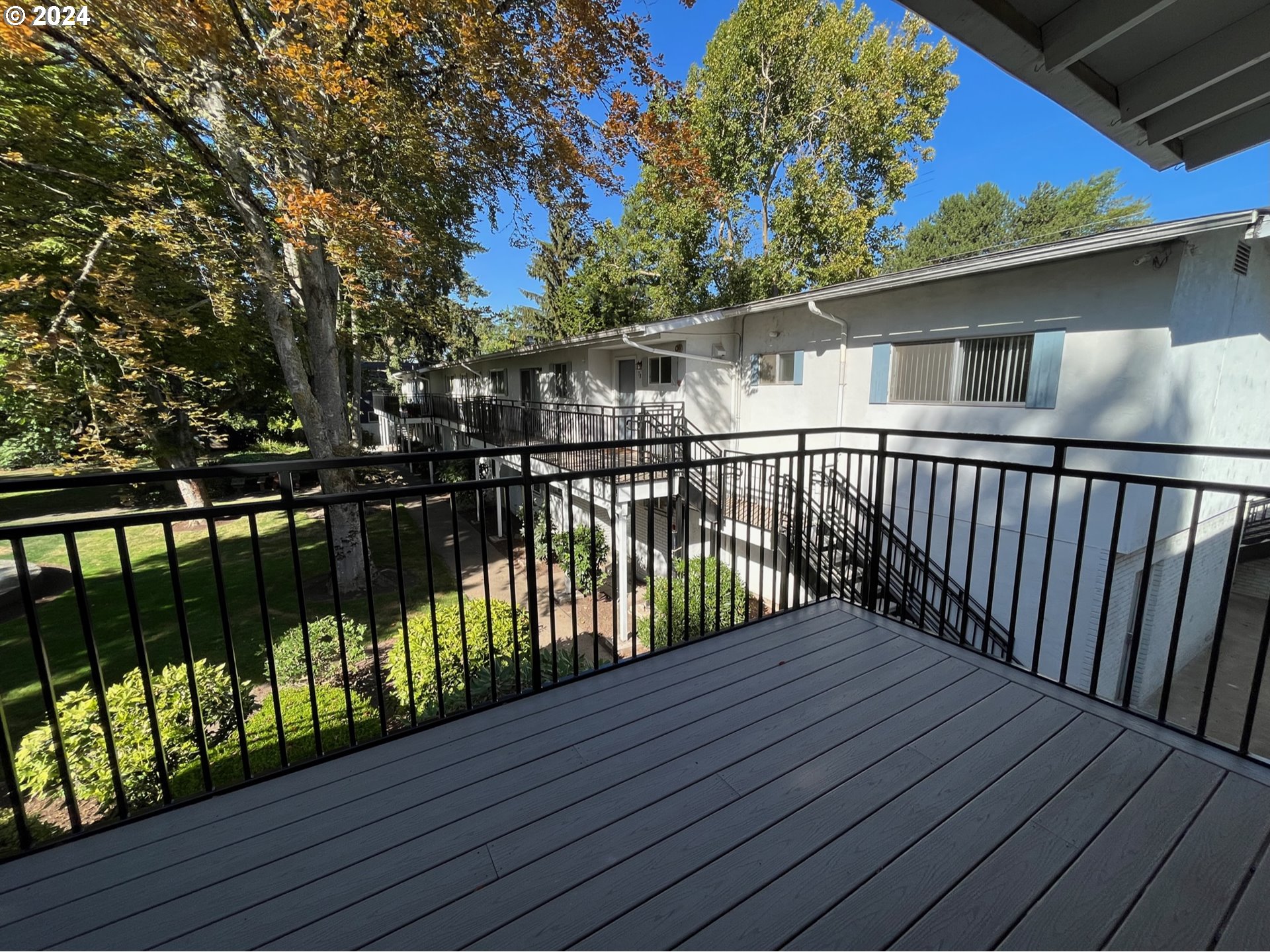 599 Coburg Road, Unit 8A Eugene, OR 97401 - Photo 20 of 24 Gallery Image 20