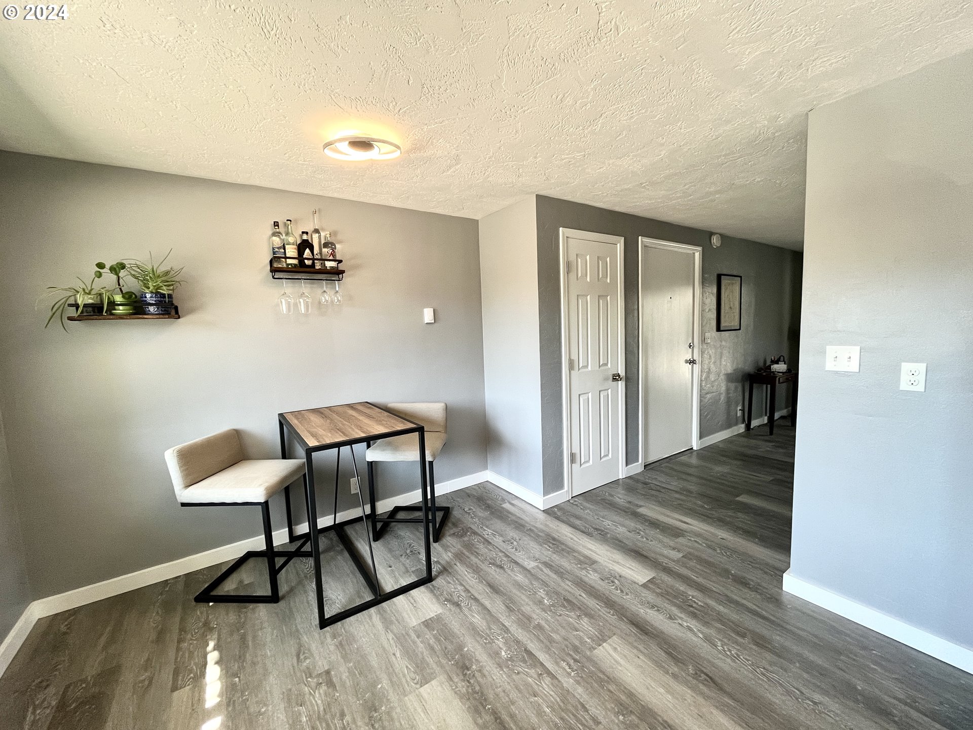 599 Coburg Road, Unit 8A Eugene, OR 97401 - Photo 6 of 24 Gallery Image 6