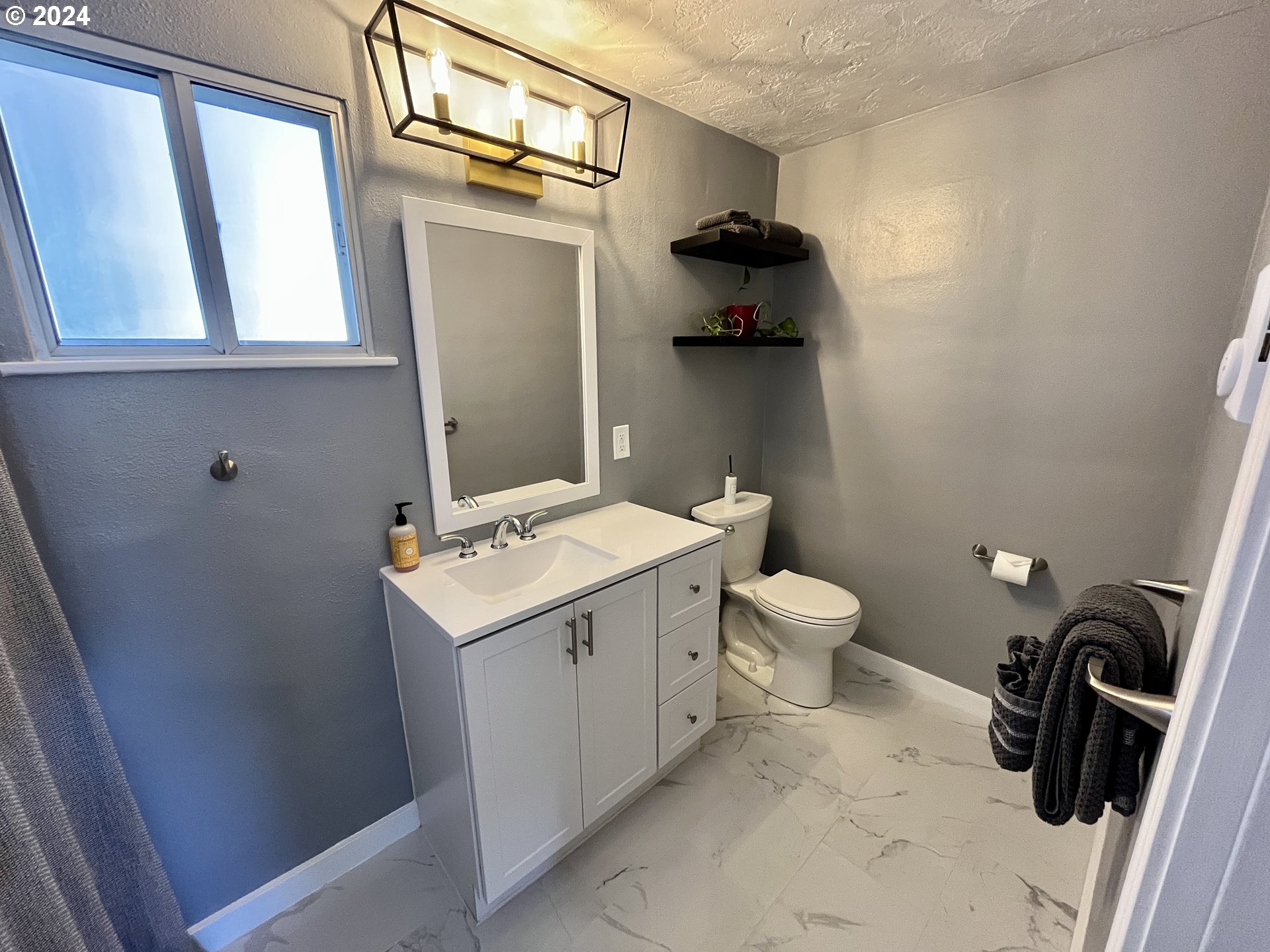 599 Coburg Road, Unit 8A Eugene, OR 97401 - Photo 9 of 24 Gallery Image 9