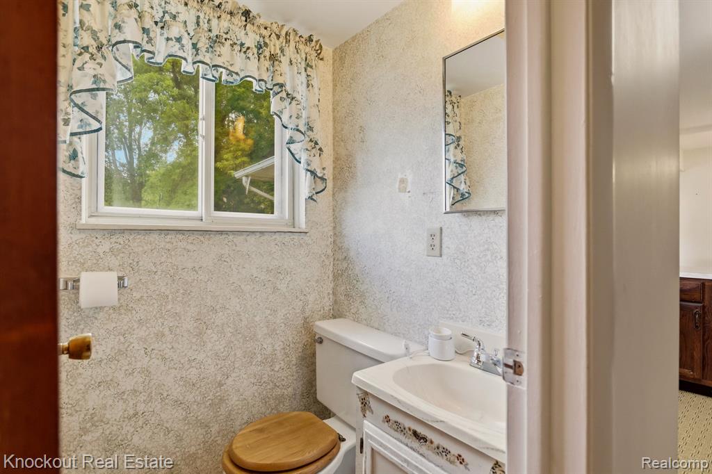 4585 Birch Run Road Millington, MI 48746 - Photo 18 of 59