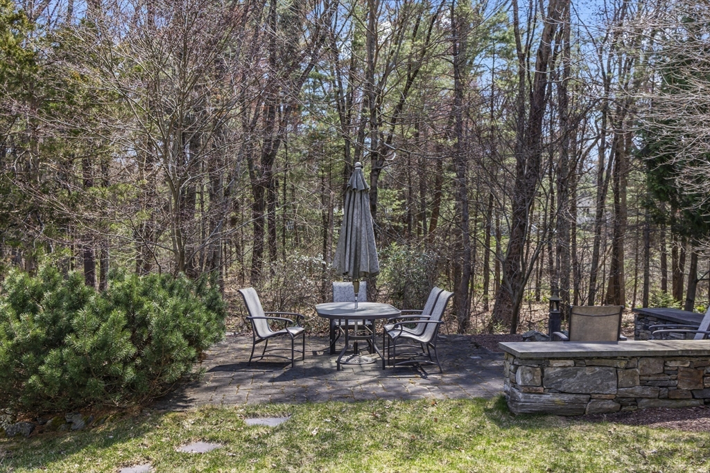 125 Hudson Road Sudbury, MA 01776 - Photo 4 of 42