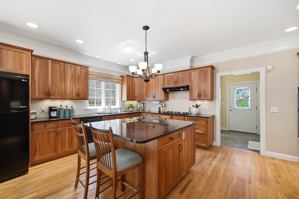 125 Hudson Road Sudbury, MA 01776 - Photo 7 of 42