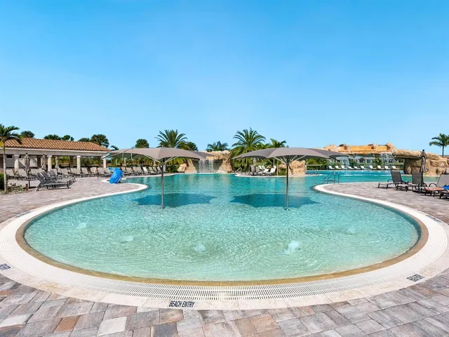 $6,000 | 18017 Gawthrop Drive, Unit 104, Bradenton, FL 34211