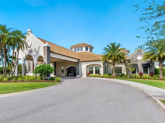 $6,000 | 18017 Gawthrop Drive, Unit 104, Bradenton, FL 34211