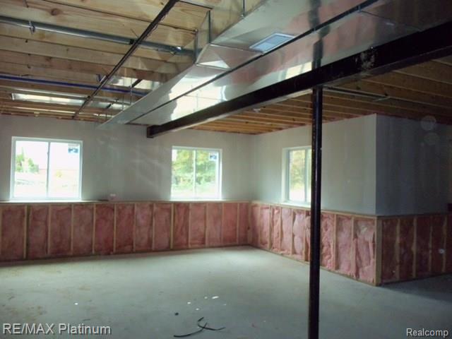 1940 North Hughes Road Howell, MI 48843 - Photo 7 of 8 5.jpg