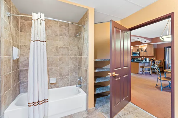 $235,000 | 2411 River, Unit 2637, Wisconsin Dells, WI 53965