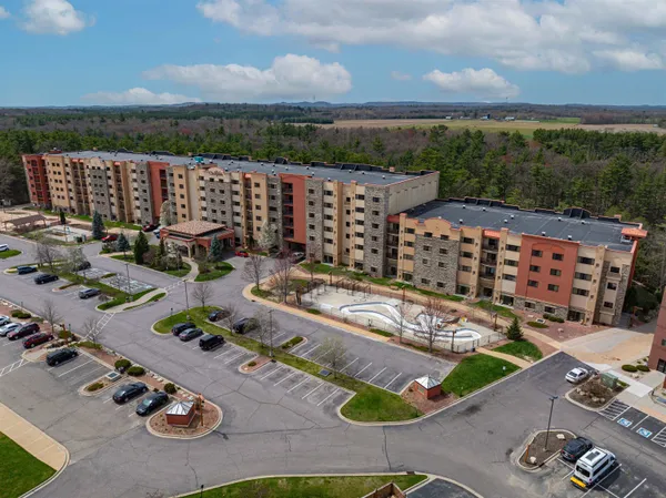 $235,000 | 2411 River, Unit 2637, Wisconsin Dells, WI 53965