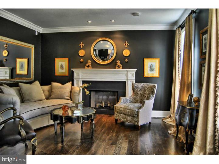 627 Broad Acres Road Penn Valley, PA 19072 - Photo 3 of 25 Living Room