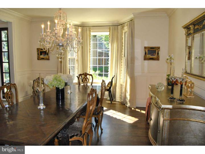 627 Broad Acres Road Penn Valley, PA 19072 - Photo 4 of 25 Dining Room