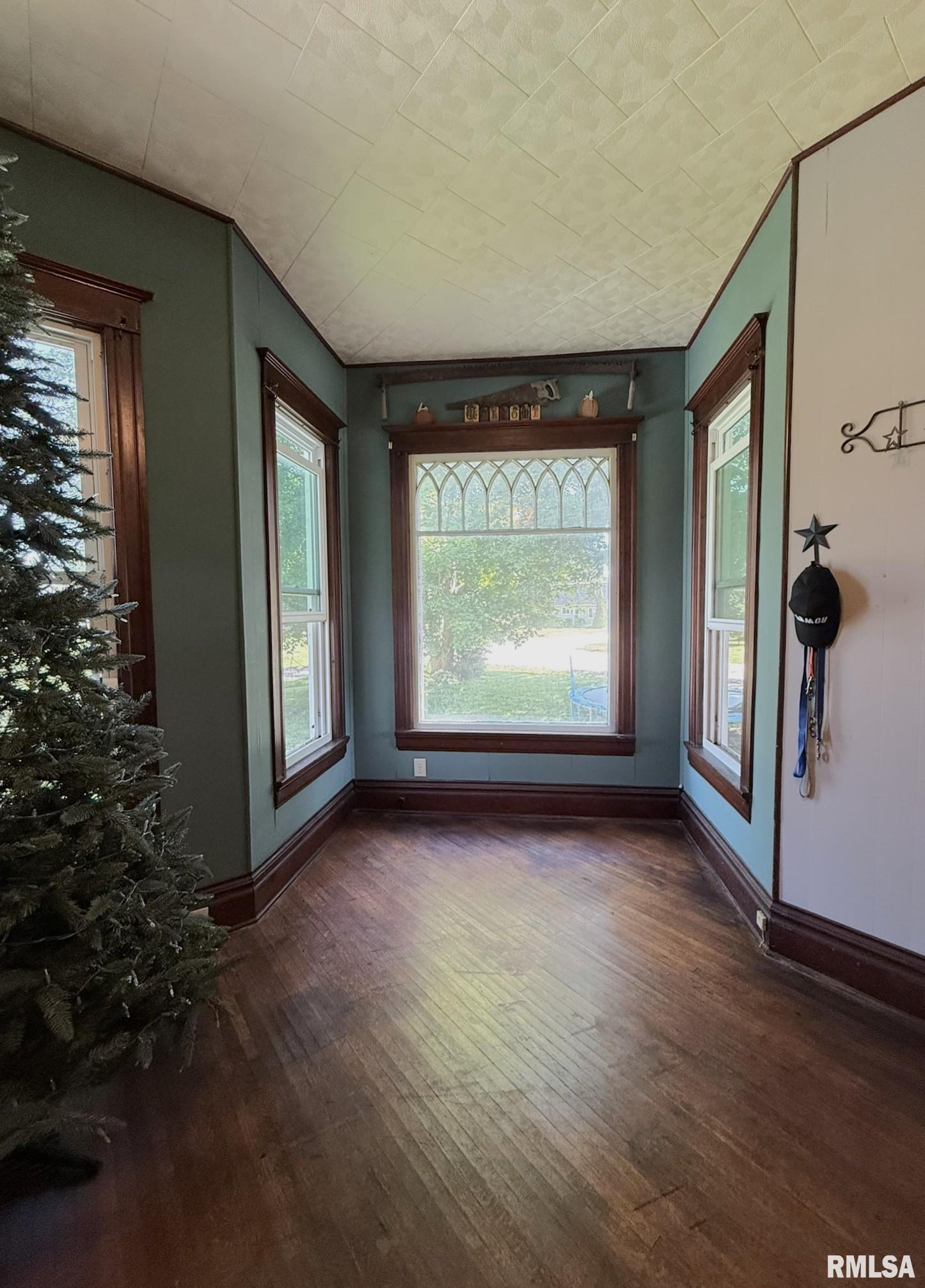 135 North Harding Street Kirkwood, IL 61447 - Photo 4 of 16
