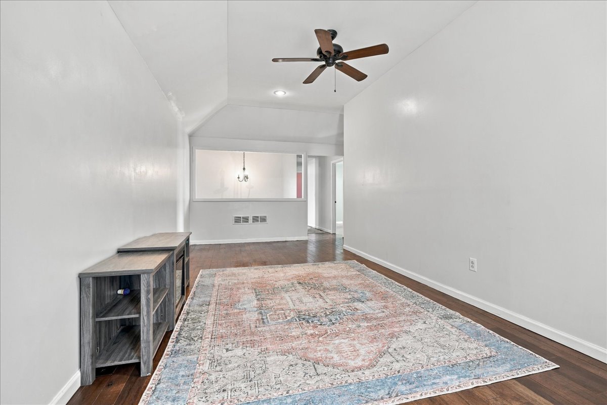 11141 1707 North Road Pontiac, IL 61764 - Photo 32 of 70 Gallery Image 32