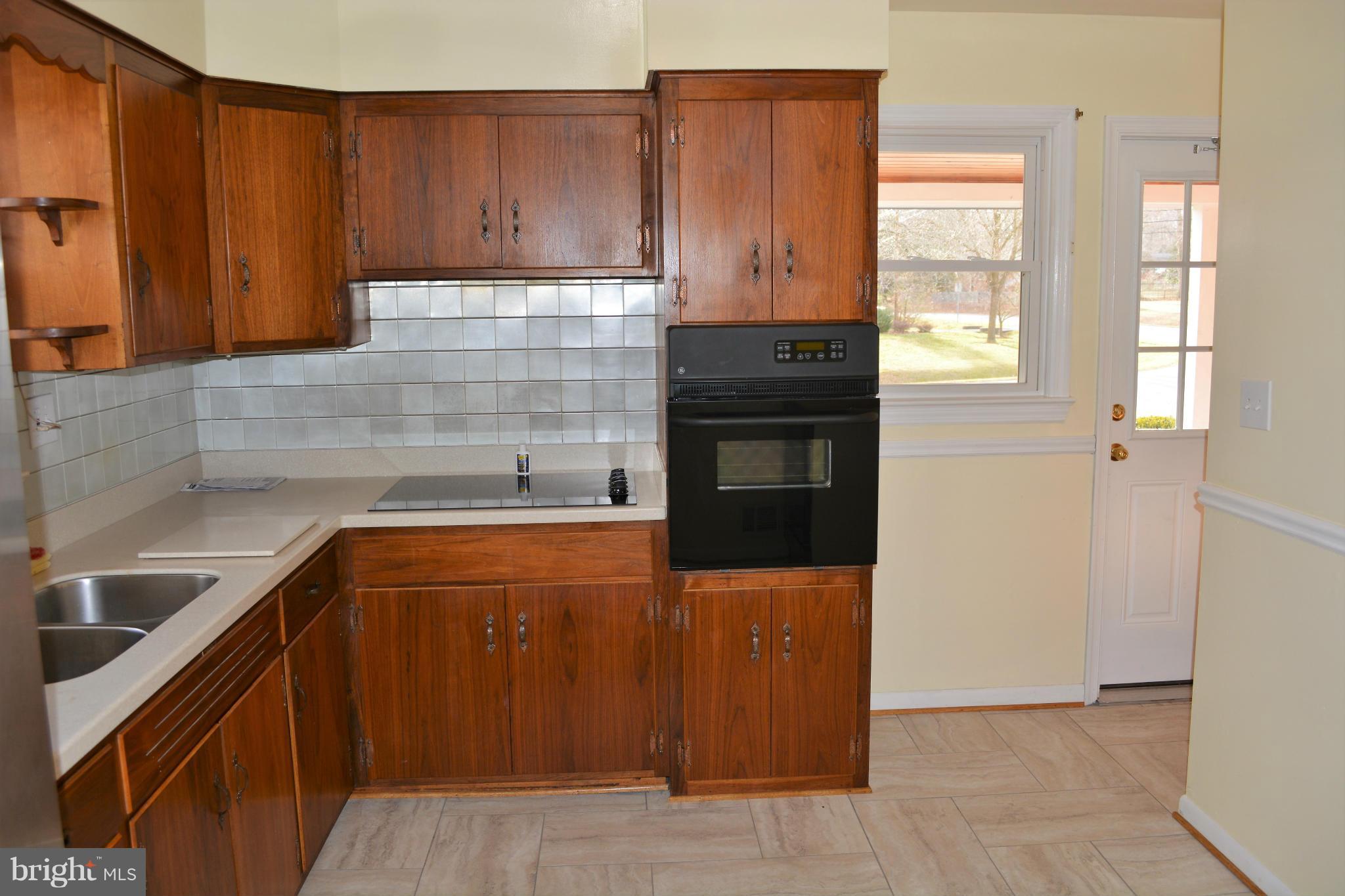 16113 Kenny Road Laurel, MD 20707 - Photo 6 of 22 Kitchen