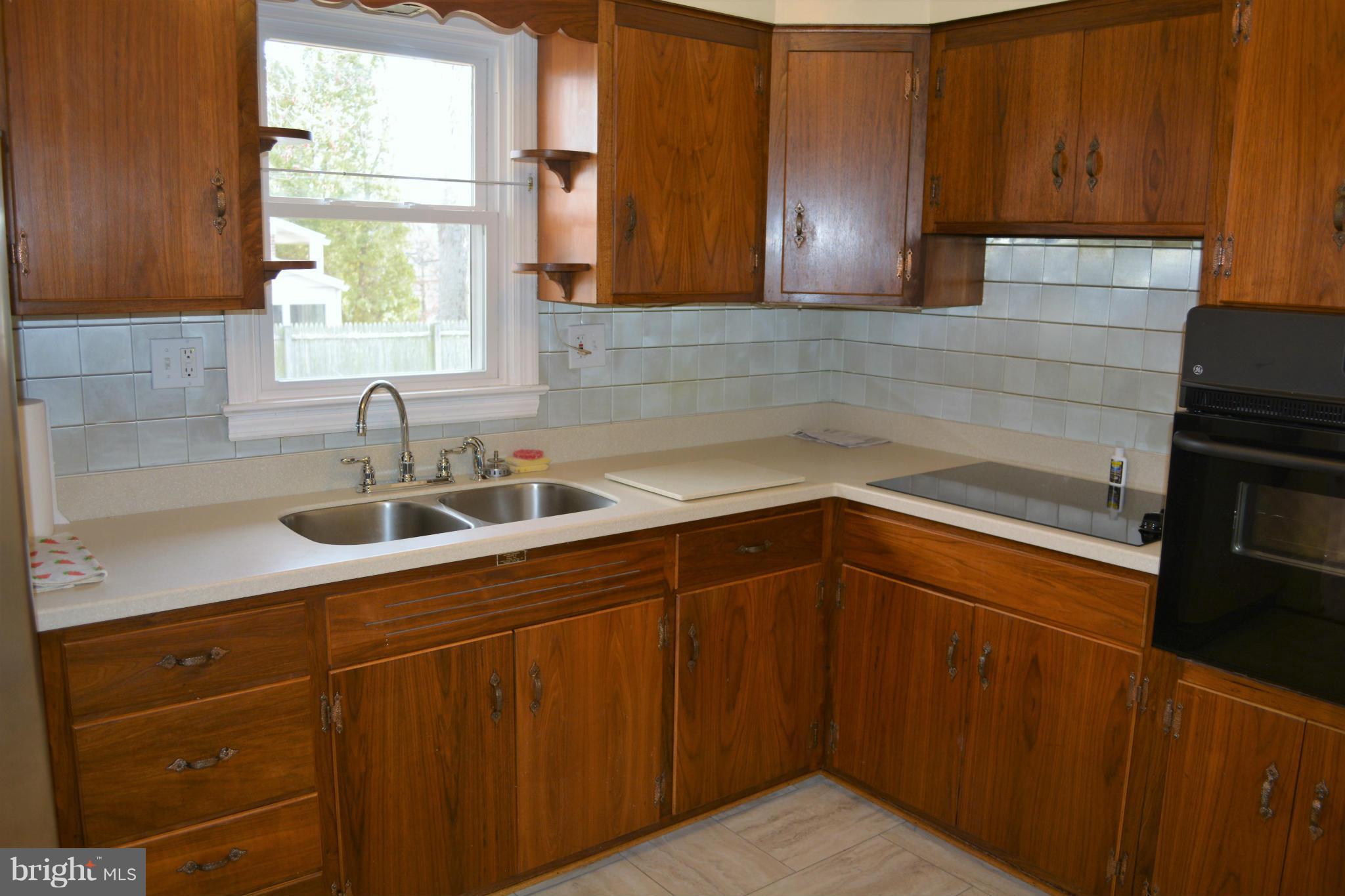 16113 Kenny Road Laurel, MD 20707 - Photo 7 of 22 Kitchen
