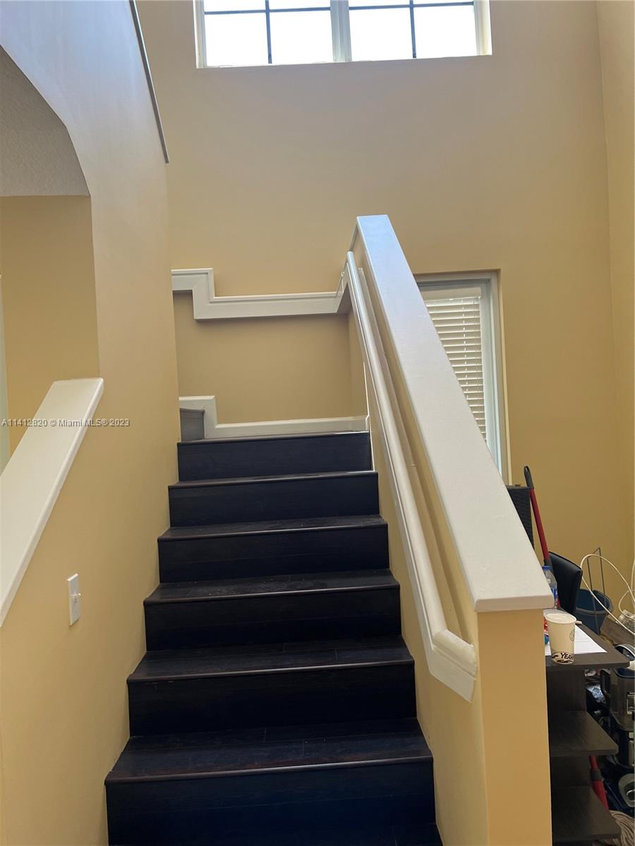 4812 Central Boulevard, Unit 20 Jupiter, FL 33458 - Photo 13 of 24 a view of entryway