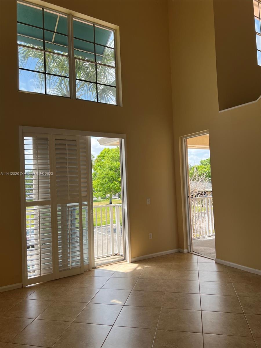 4812 Central Boulevard, Unit 20 Jupiter, FL 33458 - Photo 10 of 24 a view of an entryway