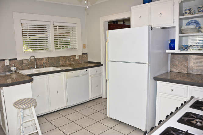 3901 Washington Road West Palm Beach, FL 33405 - Photo 13 of 38 3901 Washington West Palm-small-011-19-6