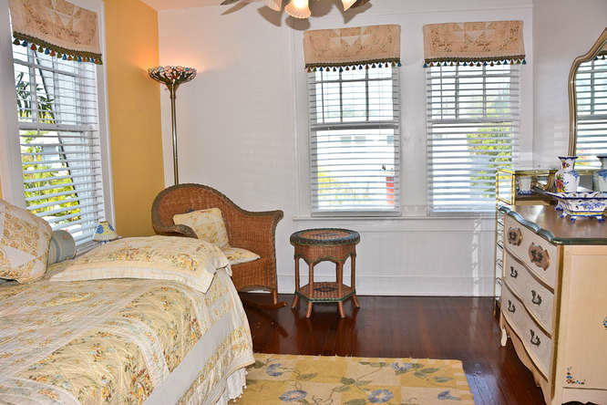 3901 Washington Road West Palm Beach, FL 33405 - Photo 17 of 38 3901 Washington West Palm-small-017-29-6