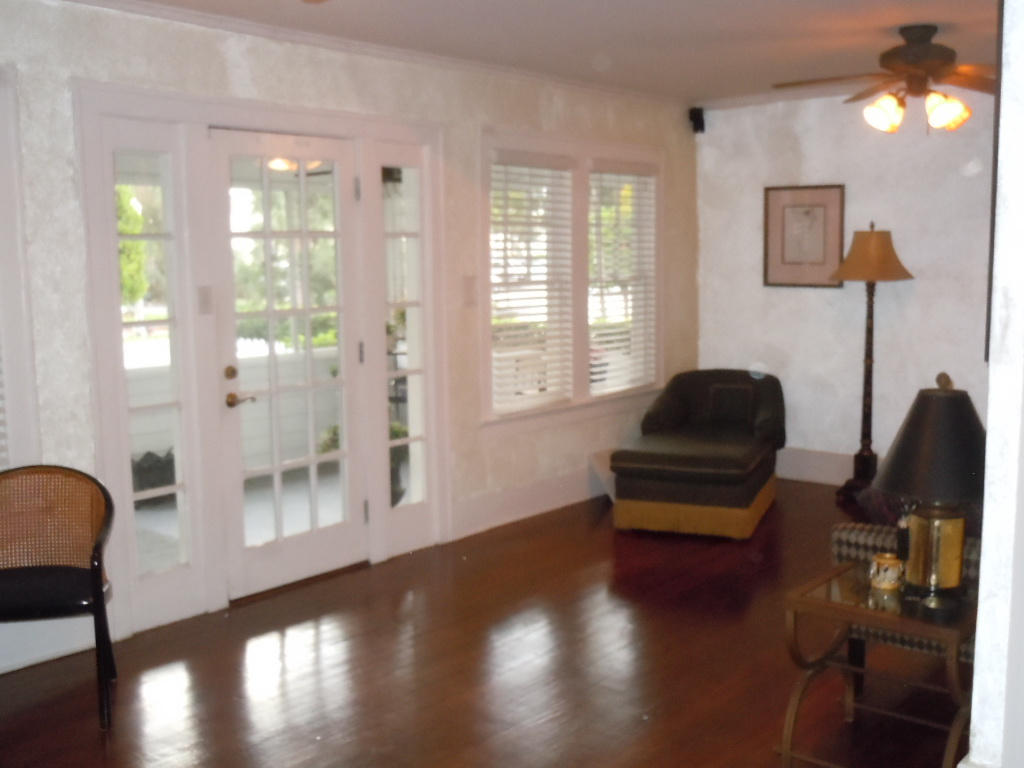 3901 Washington Road West Palm Beach, FL 33405 - Photo 6 of 38 DSCN1093