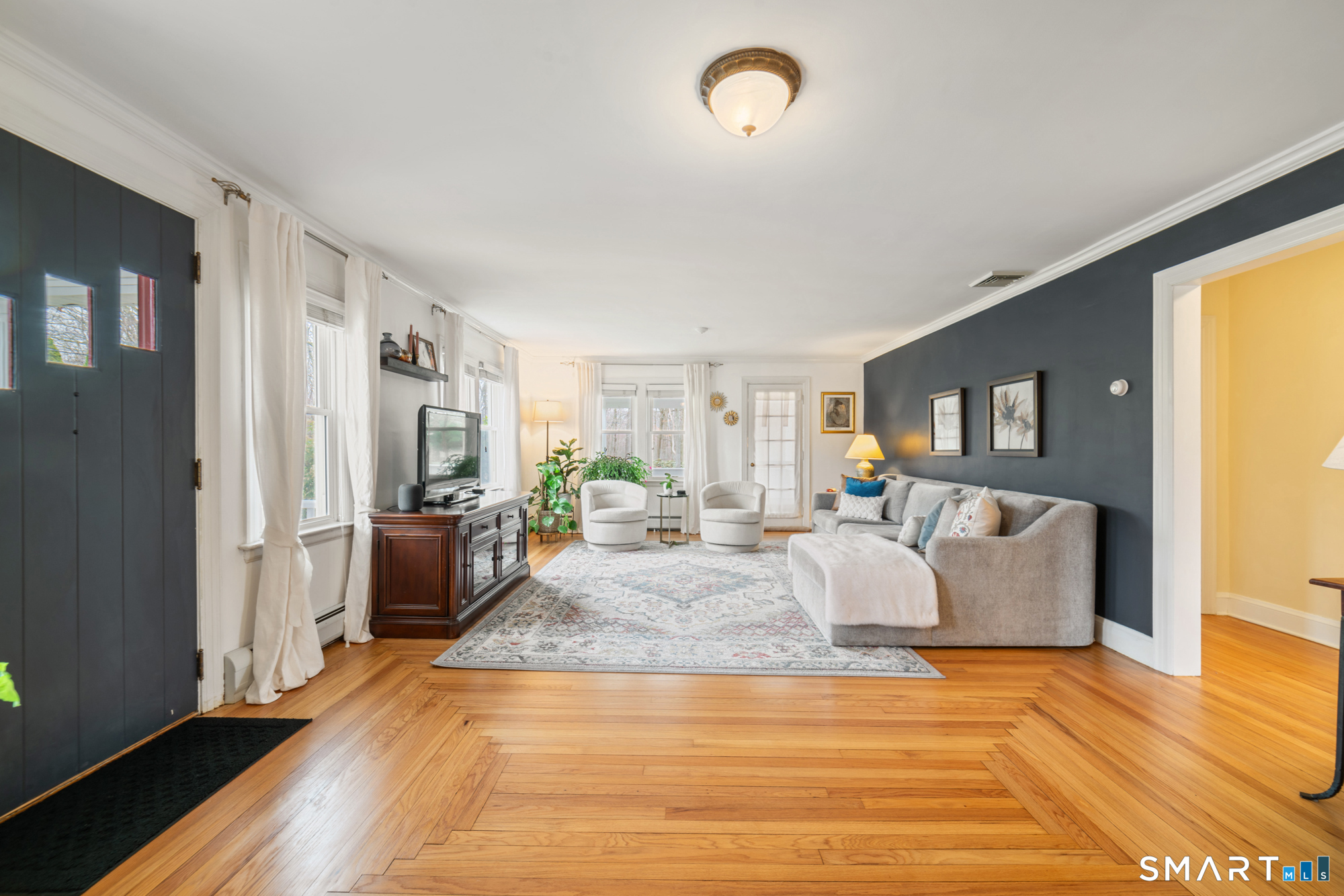 48 Willoughby Road Shelton, CT 06484 - Photo 6 of 40