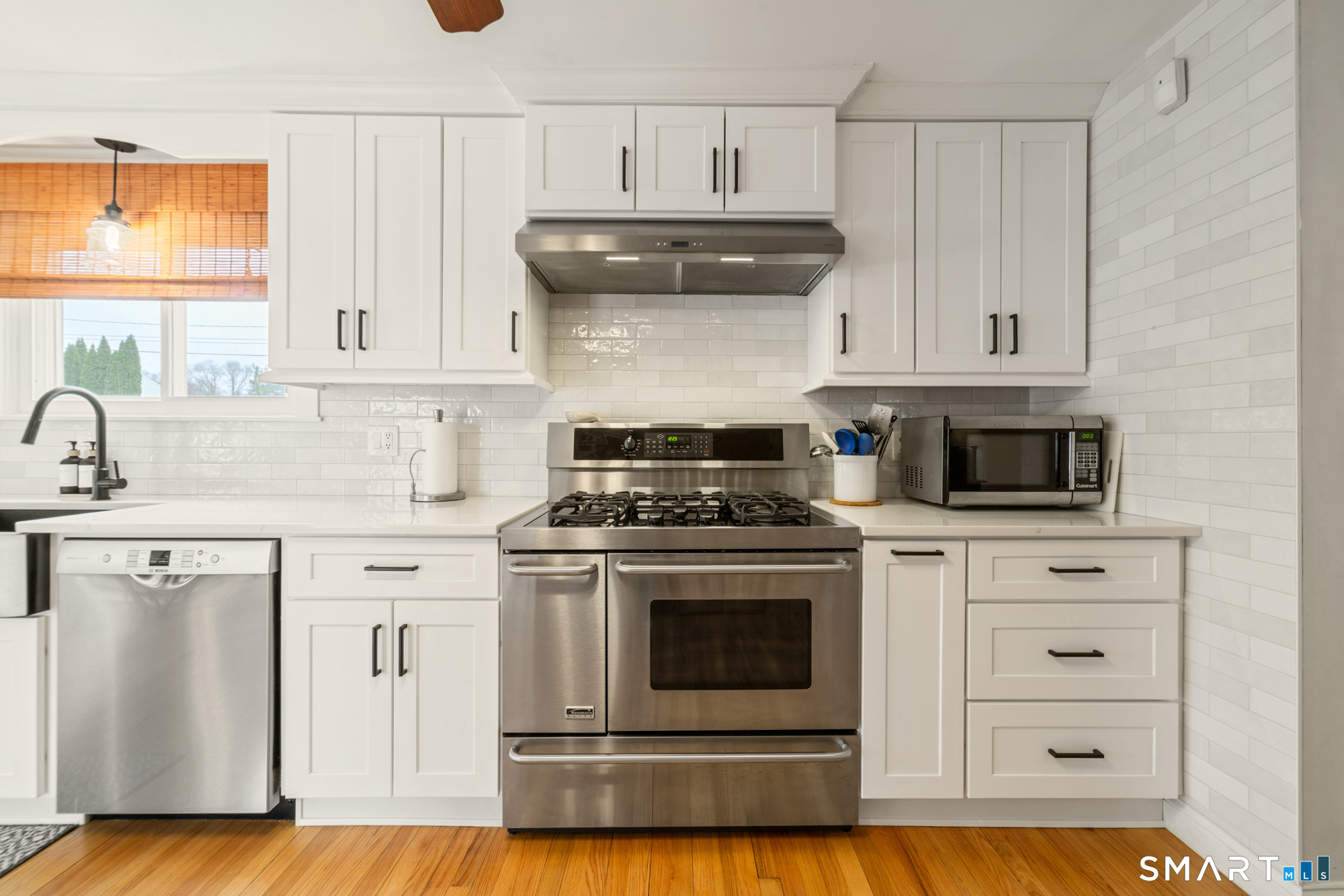 48 Willoughby Road Shelton, CT 06484 - Photo 9 of 40