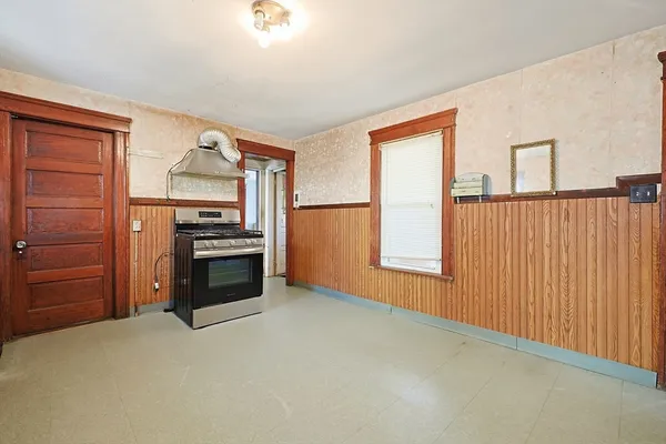 $239,900 | 22 Camp Street, Worcester, MA 01603