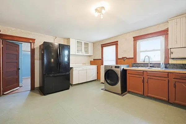 $239,900 | 22 Camp Street, Worcester, MA 01603