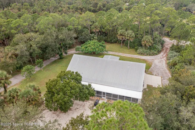 $1,377,777 | 4207 Fortuna Avenue, Grant-Valkaria, FL 32950