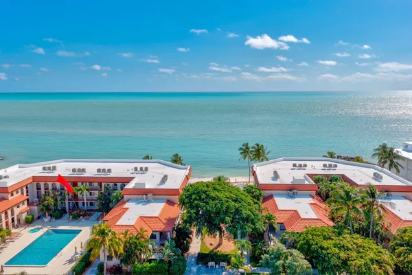 $755,000 | 1001 West Ocean Drive, Unit 1204, Key Colony Beach, FL 33051