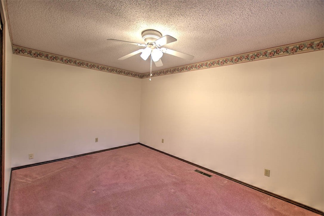 2101 Barding Avenue Decatur, IL 62526 - Photo 22 of 29