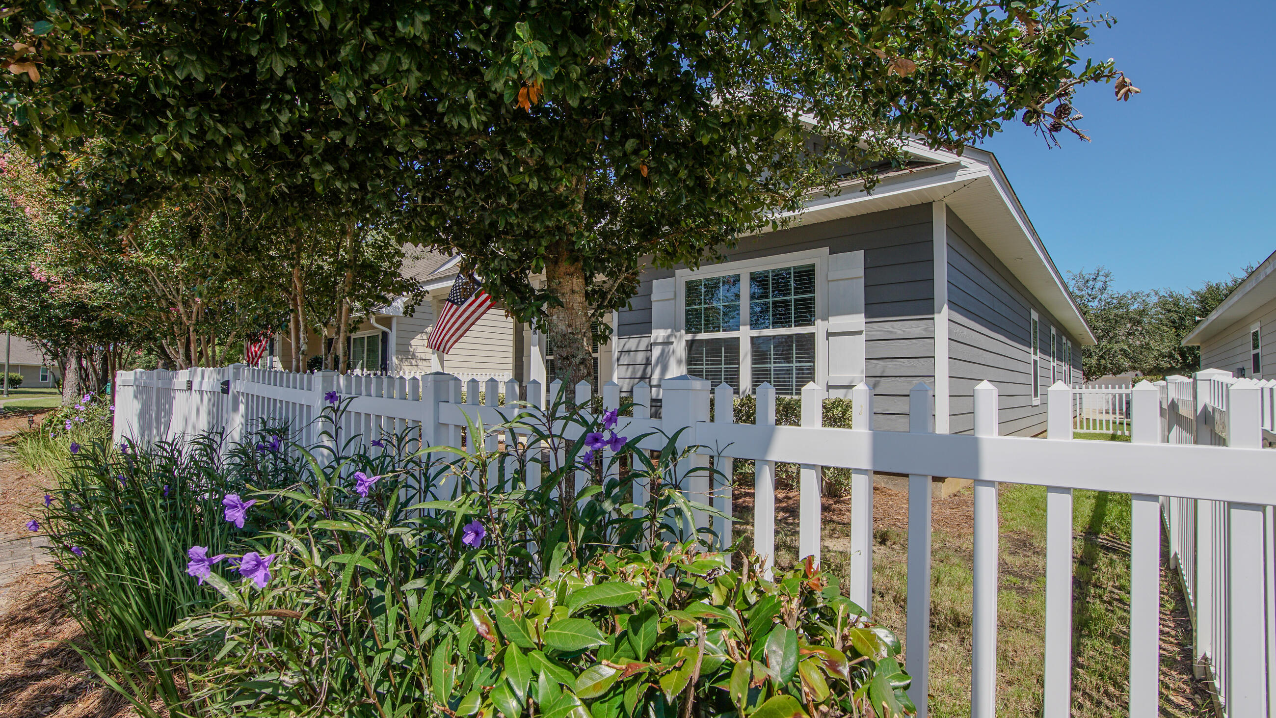80 Sarona Street Freeport, FL 32439 - Photo 37 of 65 a house view with a garden space
