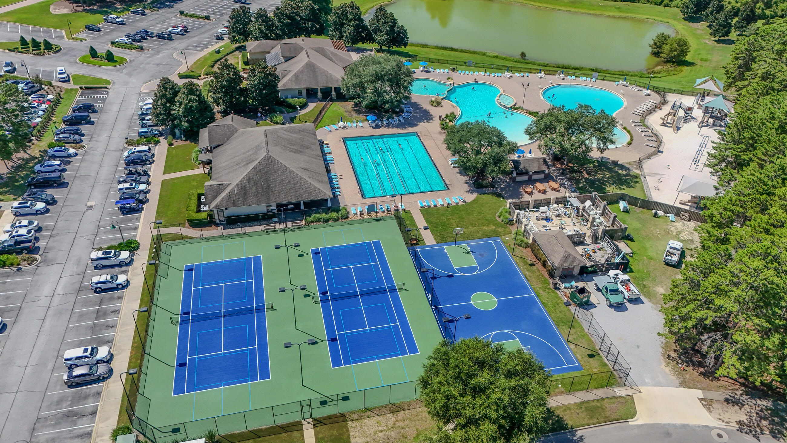 80 Sarona Street Freeport, FL 32439 - Photo 48 of 65 DJI_20241013204730_0019_D