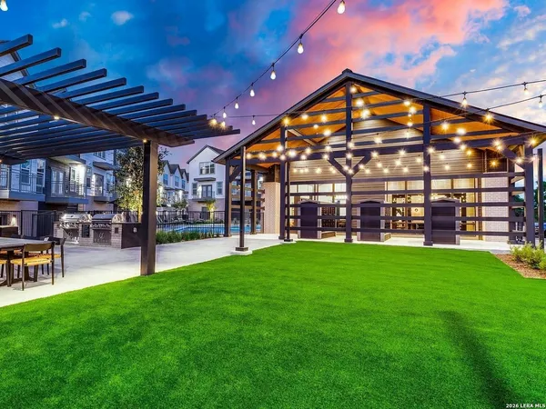 $2,999 | 1000 Fort Worth, Unit 2515, Dallas, TX 75208
