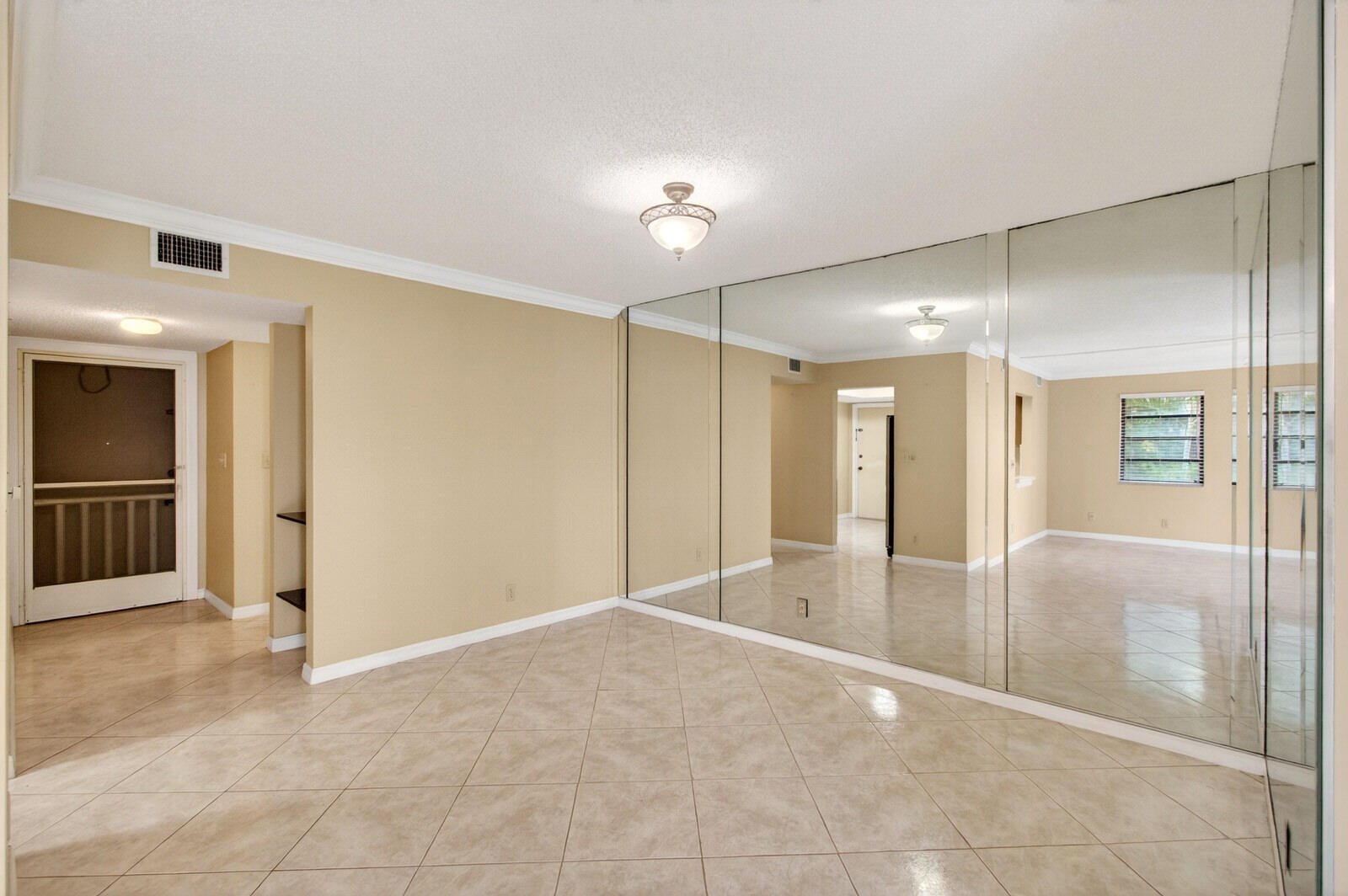 3951 Northeast 19th Road, Unit 1701 Pompano Beach, FL 33064 - Photo 31 of 82 DSC_6496