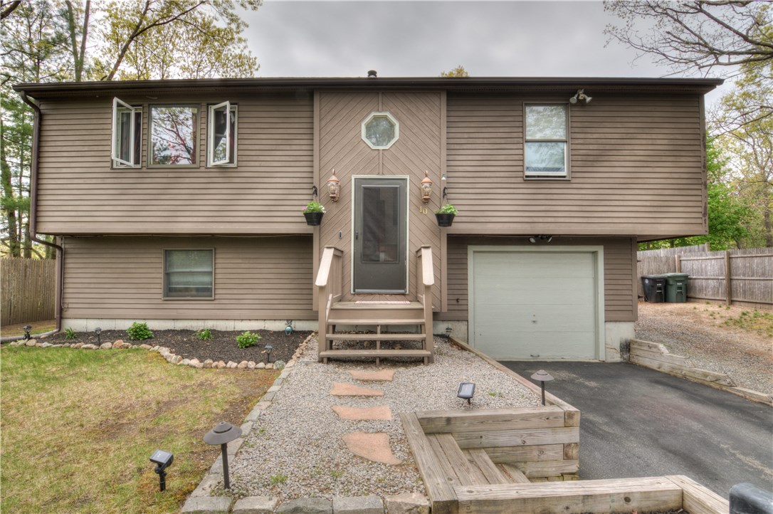 10 Ridge Avenue Coventry, RI 02816 - Photo 3 of 29 Gallery Image 3