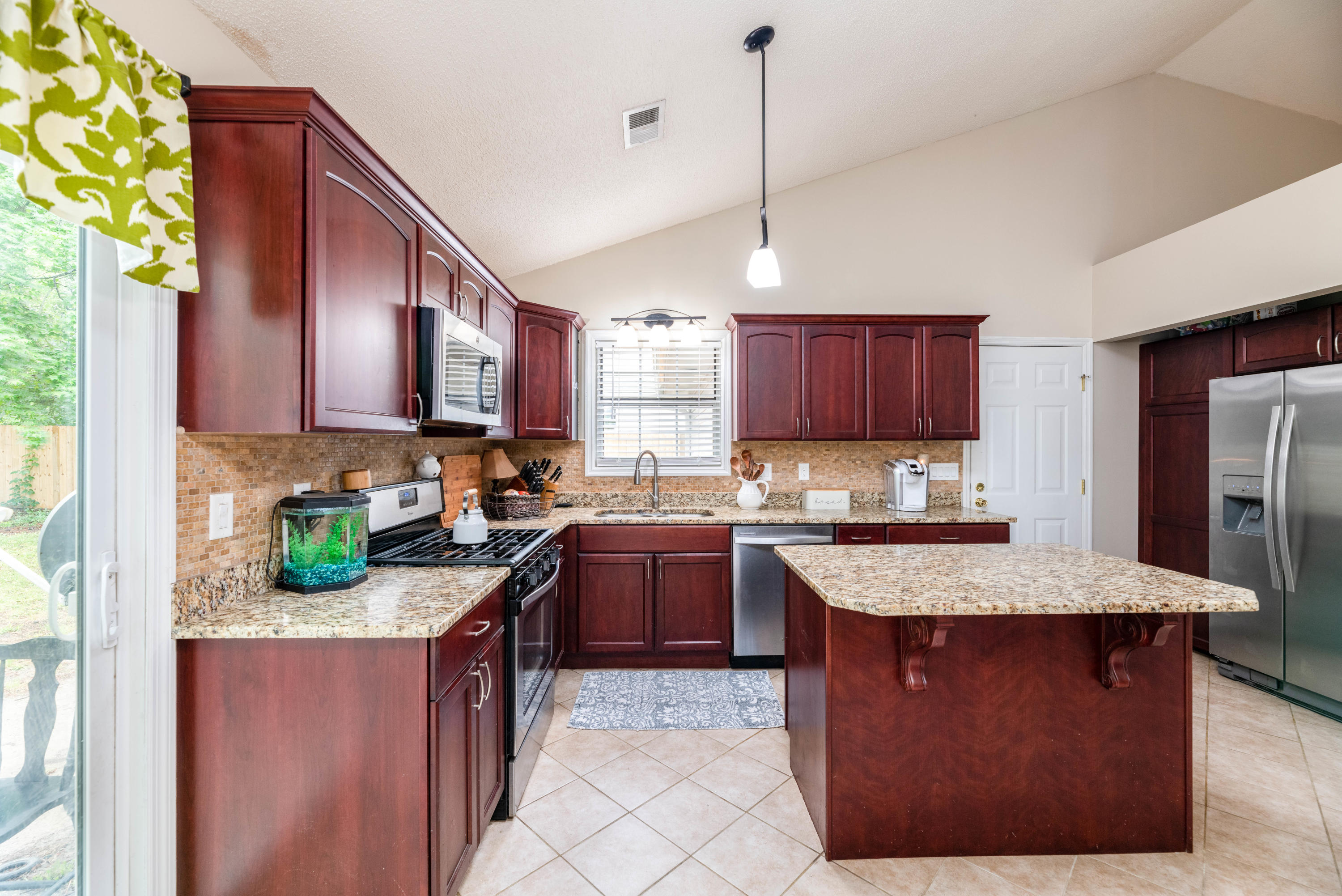8395 Longridge Road Charleston, SC 29418 - Photo 7 of 16 DSC_4117-Edit