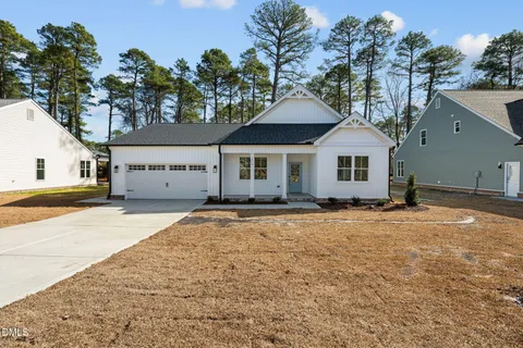 $379,900 | 1214 Petite Terre Court, New Bern, NC 28560